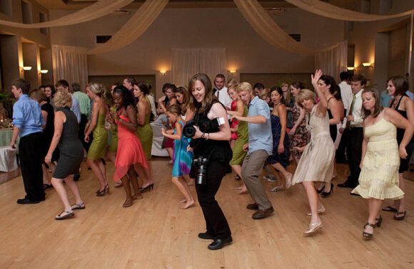 5 Tips for Choosing the Perfect Wedding DJ